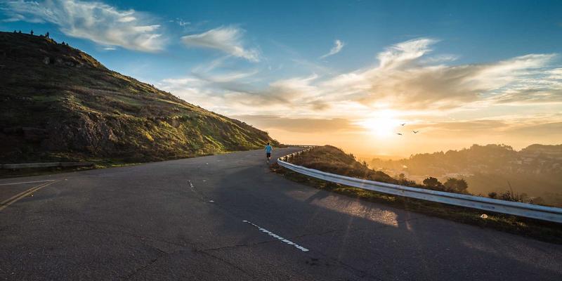 RKS Jewelry 深度解析：实验室培育钻石 vs. 天然钻石，如何为您的定制戒指与奢华珠宝做出明智选择