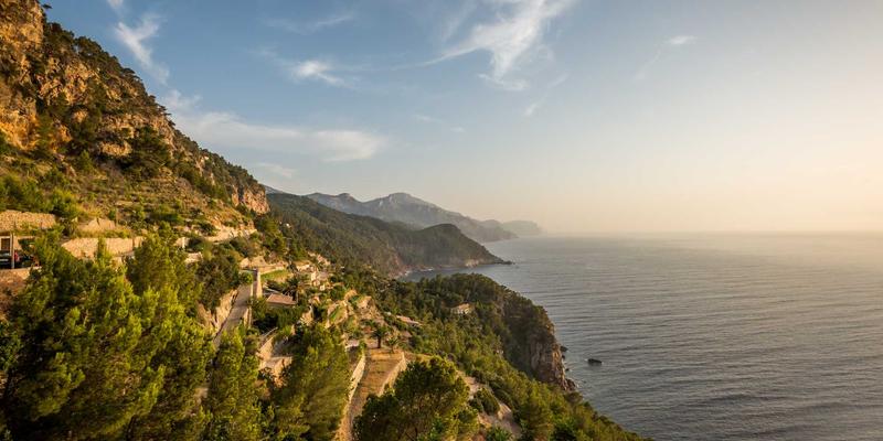 RKS Jewelry节日限定系列：设计师如何将文化灵感铸入可佩戴的艺术